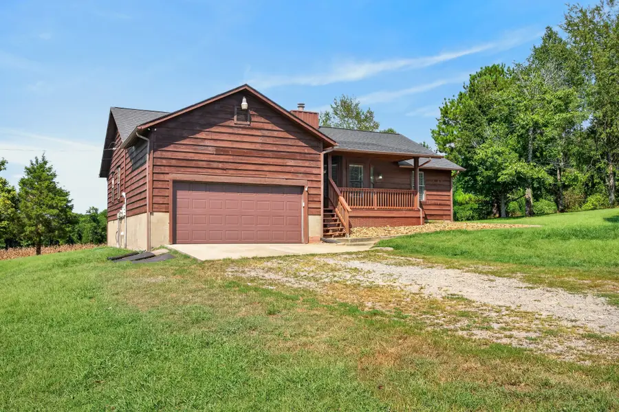 2467 Outlaw Rd, Woodlawn, TN 37191 - #2