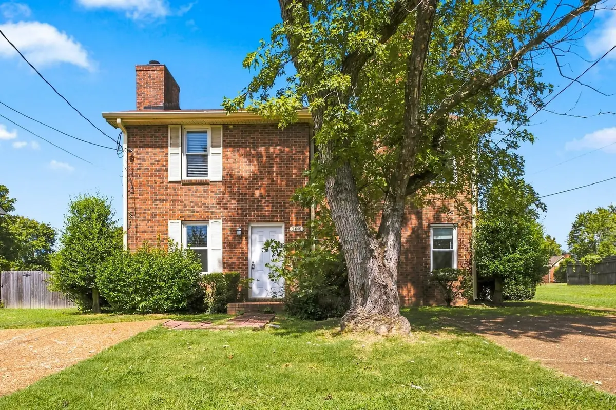 2440 Fairbrook Dr, Nashville, TN 37214 - #1