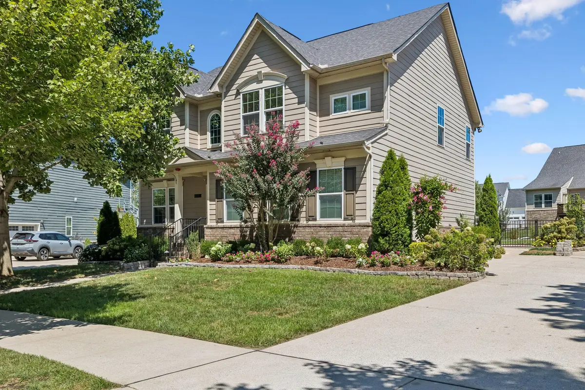 4009 Mossy Rock Ln, Franklin, TN 37064 - #1
