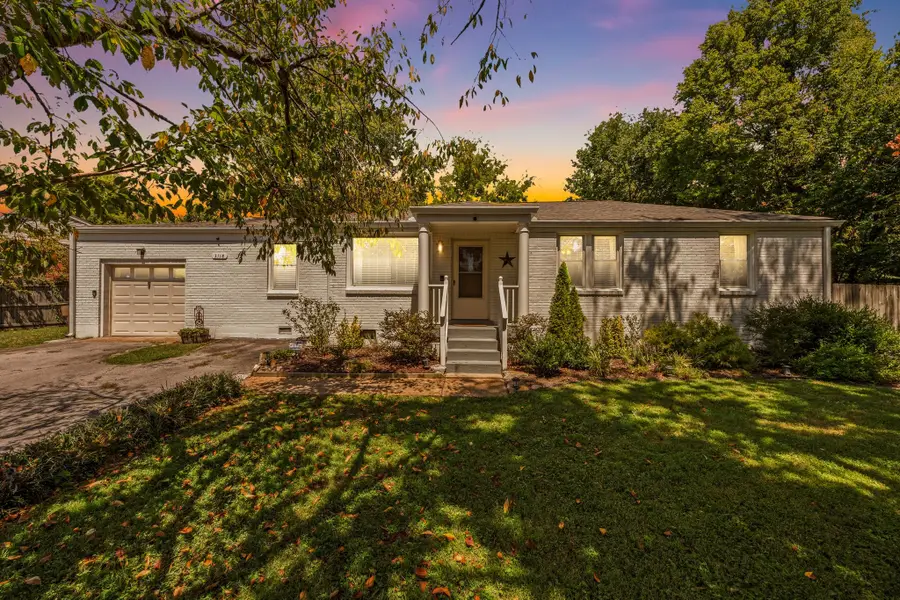 3118 Lake Park Dr, Nashville, TN 37211 - #2