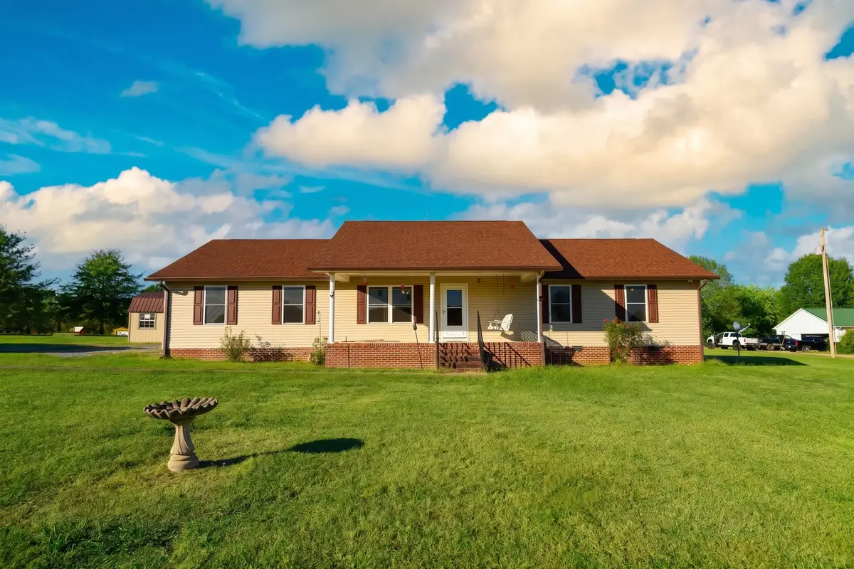986 Bethlehem Church Rd, Shelbyville, TN 37160 - #1