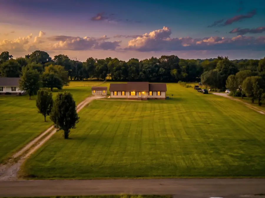 986 Bethlehem Church Rd, Shelbyville, TN 37160 - #3