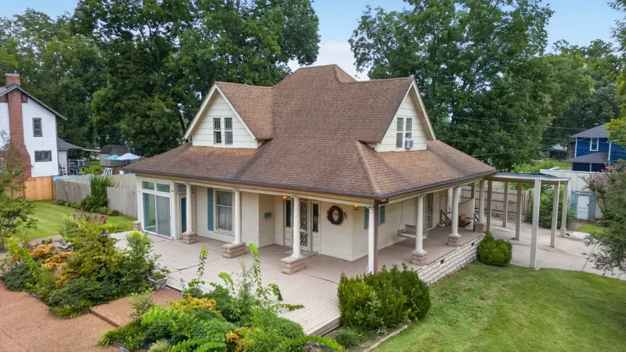 517 Laurel Ave, South Pittsburg, TN 37380 - #2