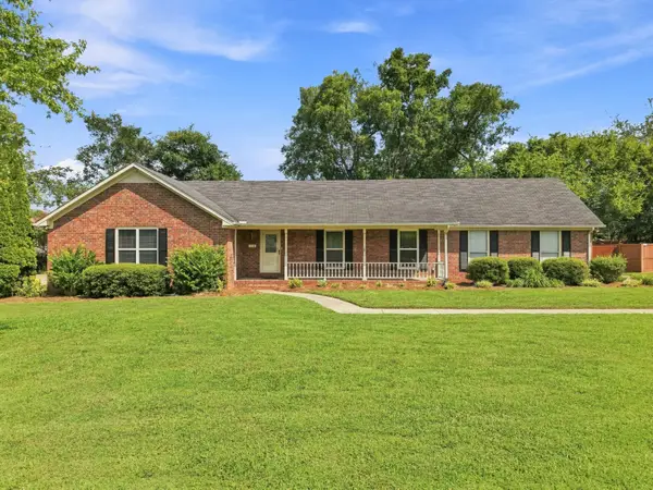 718 Majesty Dr, Murfreesboro, TN 37129
