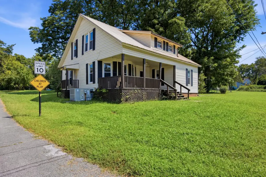 301 Bennett Street, Decherd, TN 37324 - #3