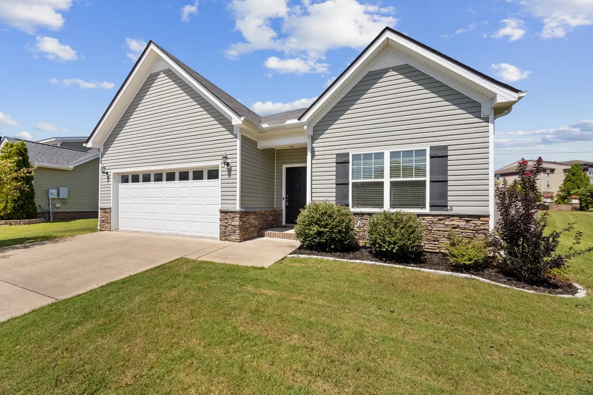 7049 Lakota Dr, Spring Hill, TN 37174 - #1