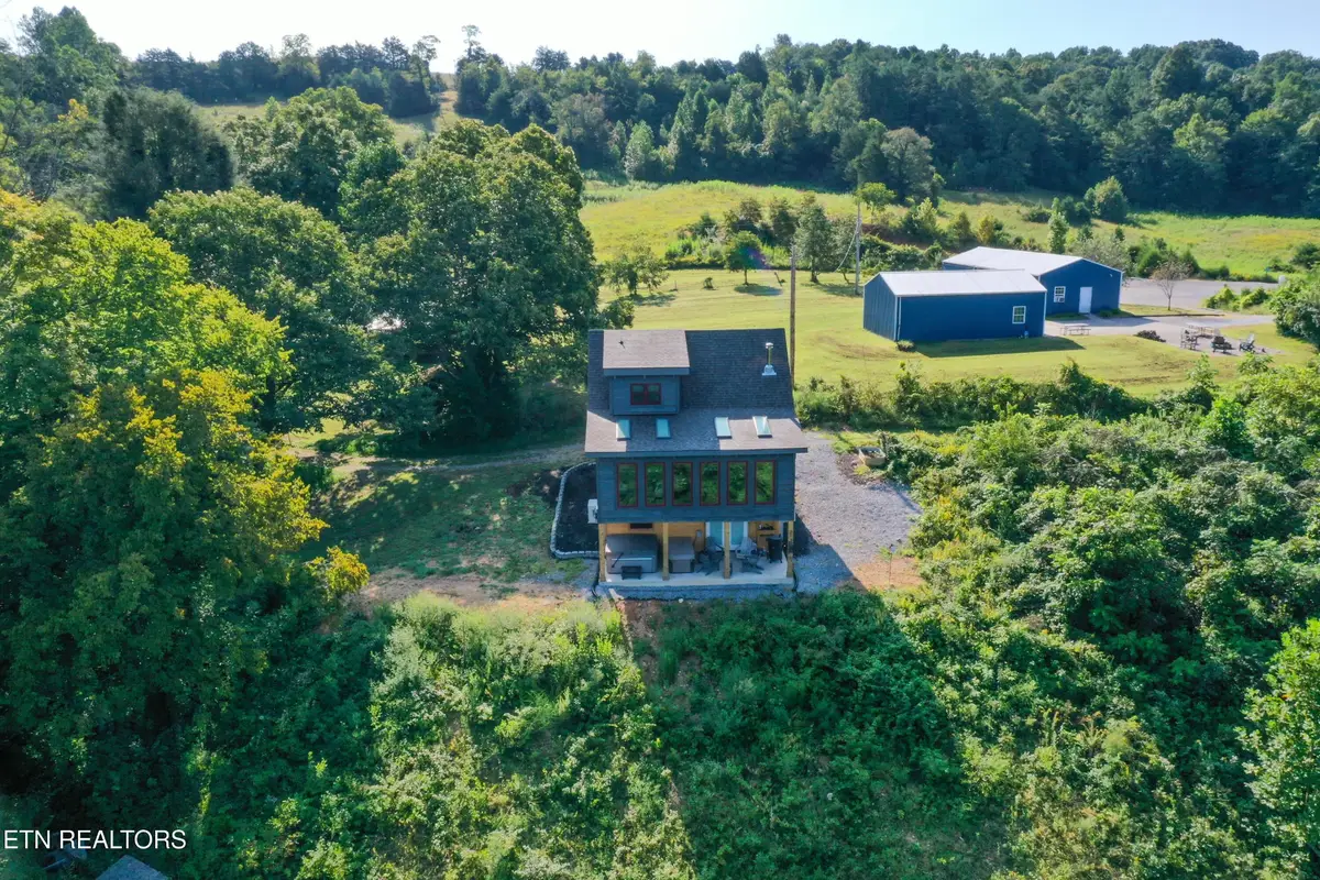 1160 Oak Grove Rd, Harrogate, TN 37752 - #1