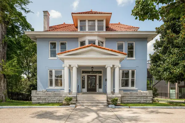 3720 West End Ave, Nashville, TN 37205