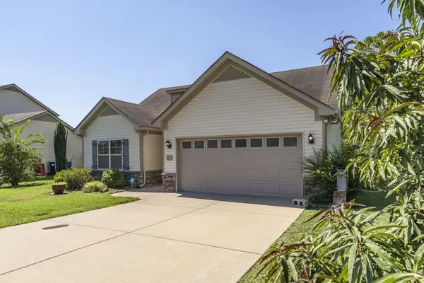 1121 Halverson Dr, Murfreesboro, TN 37128