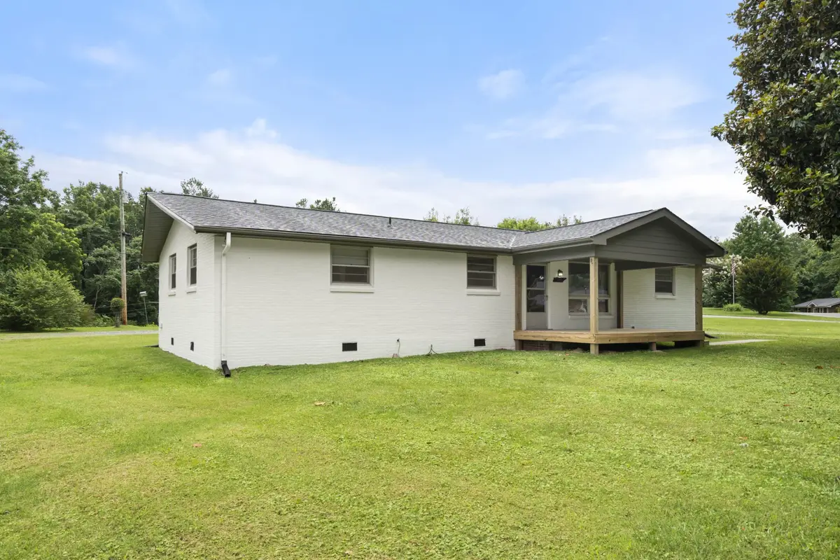 1156 Chestnut Dr, Burns, TN 37029 - #1
