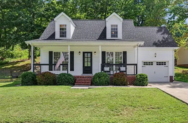 1003 Creek Bottom Rd, White Bluff, TN 37187