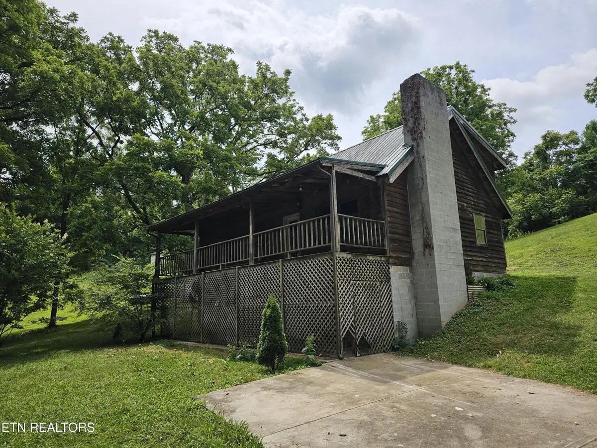 264 Old Long Hollow Rd, La Follette, TN 37766 - #1