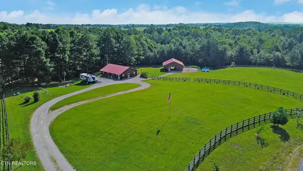 1463 Nichol Creek Drive, Jamestown, TN 38556