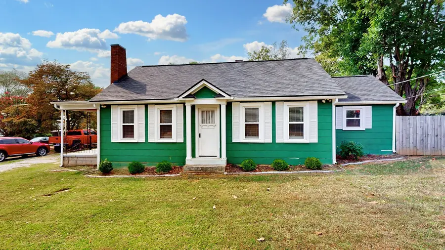 410 College St, Portland, TN 37148 - #2