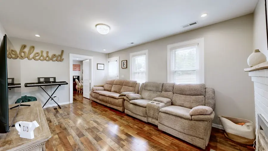 410 College St, Portland, TN 37148 - #3