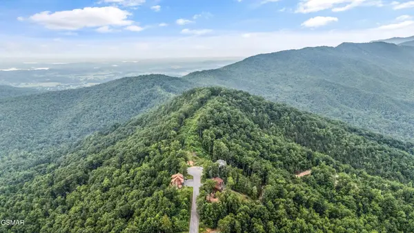 5 Shell Mountain Road, Sevierville, TN 37876