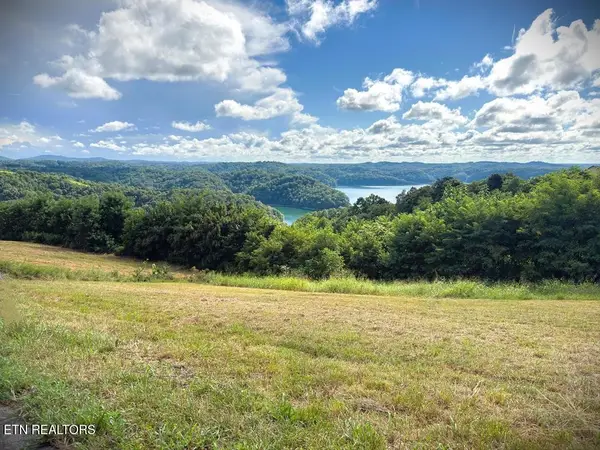30 Bass Road, Hilham, TN 38568