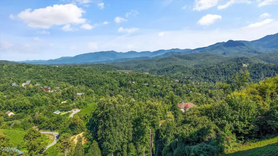 616 Kings Way, Gatlinburg, TN 37738 - #3