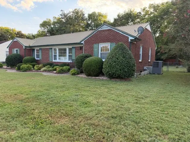 1110 Lindell Blvd, Shelbyville, TN 37160 - #2