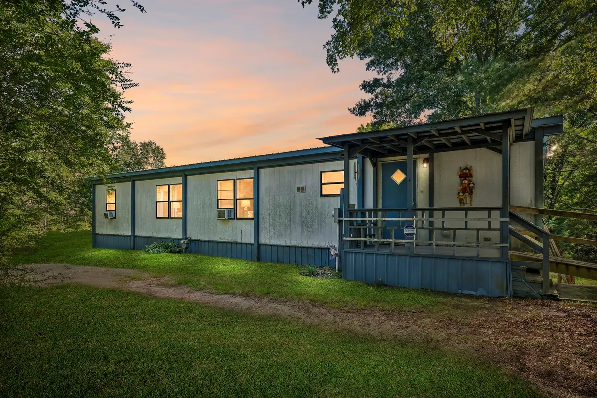 11585 Bakerville Rd, Waverly, TN 37185 - #1