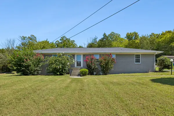 212 Dixon Springs Hwy, Carthage, TN 37030