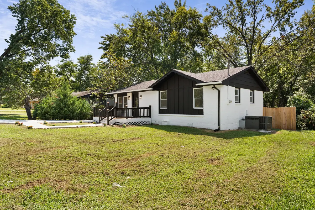 2503 Allenwood Dr, Nashville, TN 37207 - #1