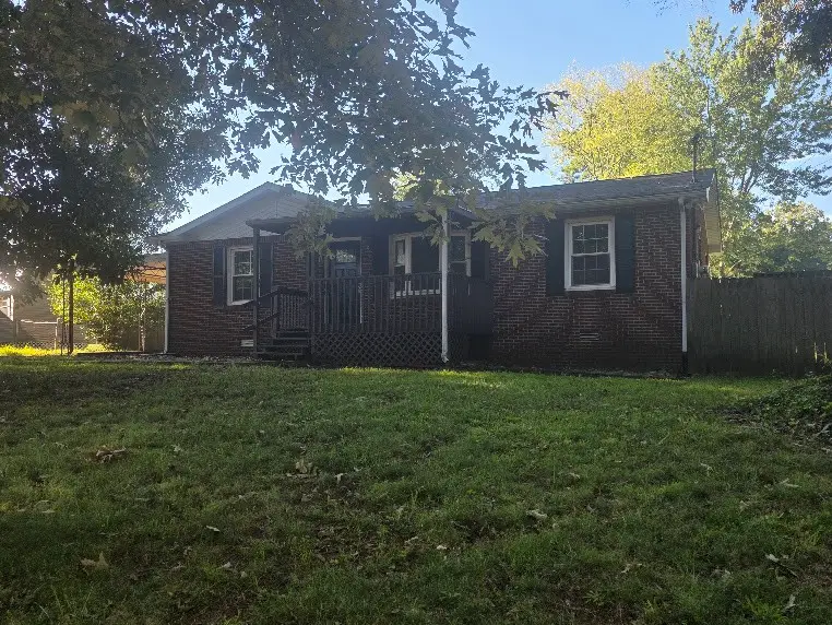 290 Lafayette Rd, Clarksville, TN 37042 - #1