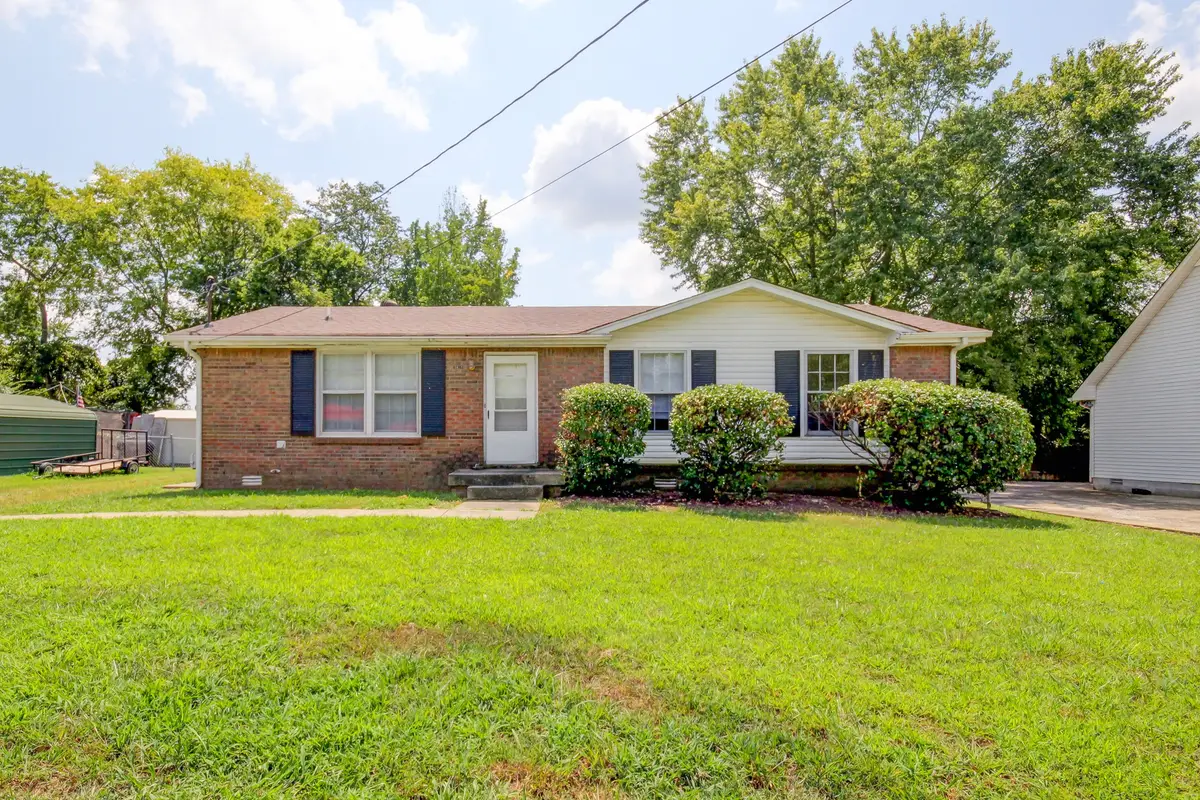 410 Bancroft Dr, Clarksville, TN 37042 - #1