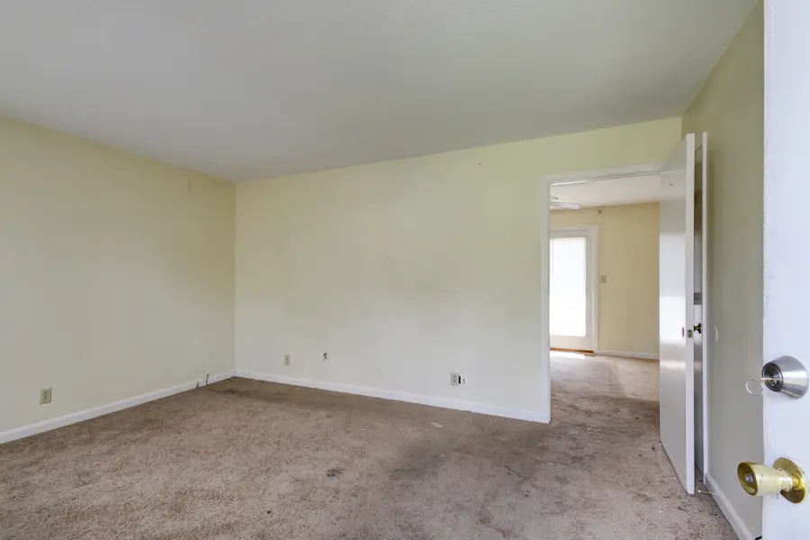 410 Bancroft Dr, Clarksville, TN 37042 - #3