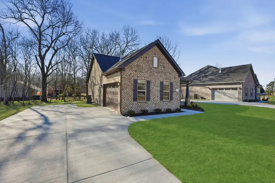 110 Sagewood Drive, Tullahoma, TN 37388 - #2