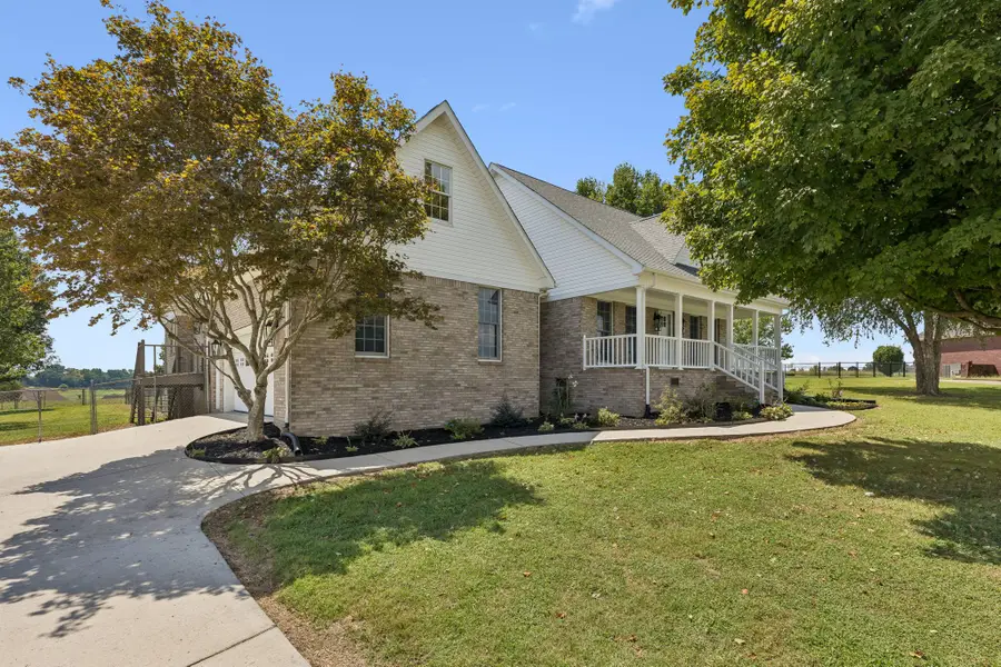 13 Elizabeth Cir, Fayetteville, TN 37334 - #3