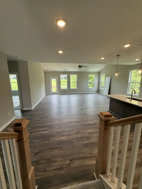 3821 Red Barn Drive, Columbia, TN 38401