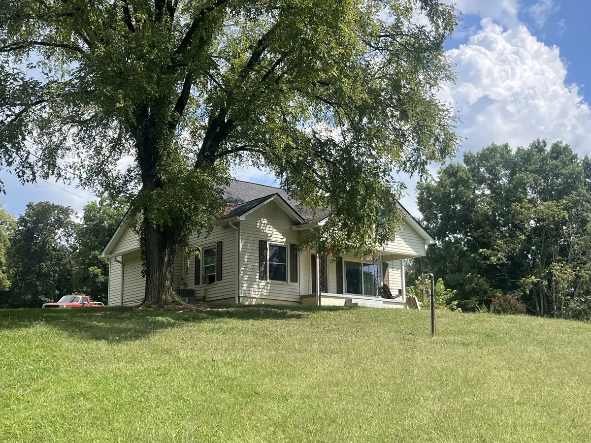 8 Oak Ln, Pleasant Shade, TN 37145 - #1
