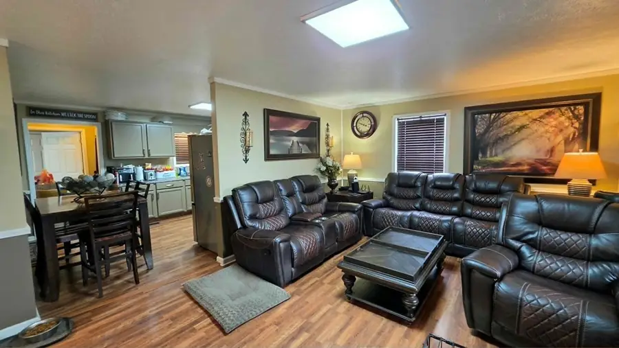 722 Williams St, Paris, TN 38242 - #3
