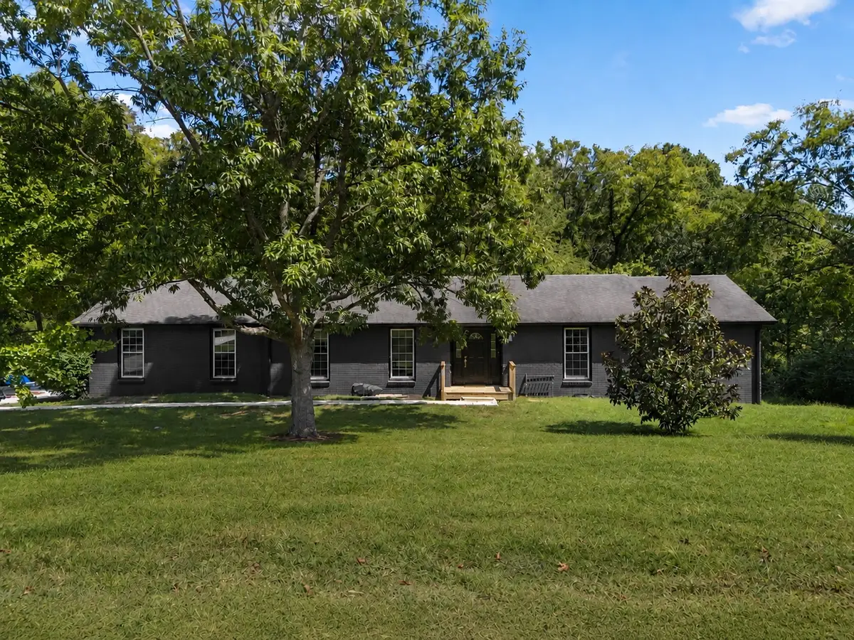 648 Gaylemore Dr, Goodlettsville, TN 37072 - #1