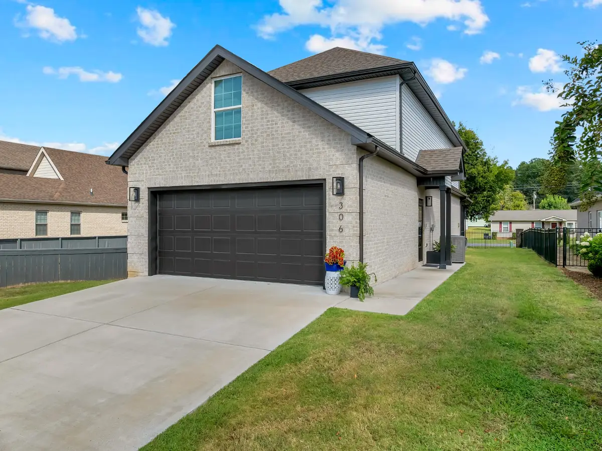 306 Celebration St, Shelbyville, TN 37160 - #1