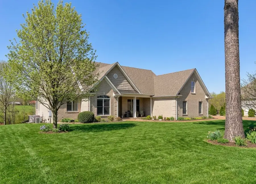 524 Country Club Dr, Dickson, TN 37055 - #2