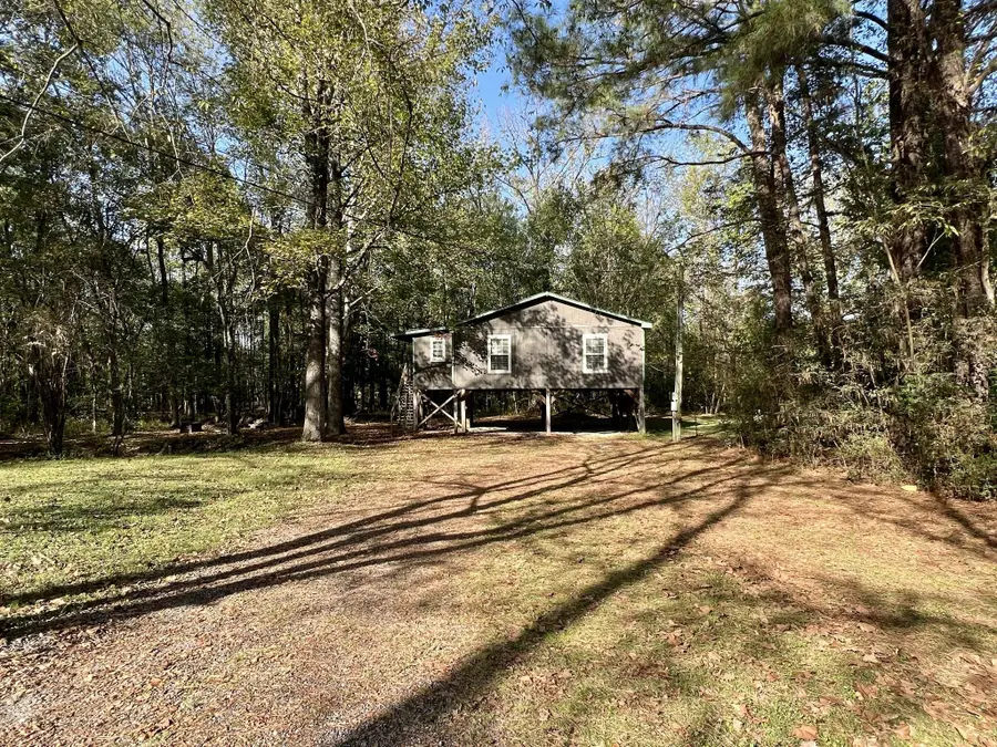 1518 Matlock Dr, Chapmansboro, TN 37035 - #2