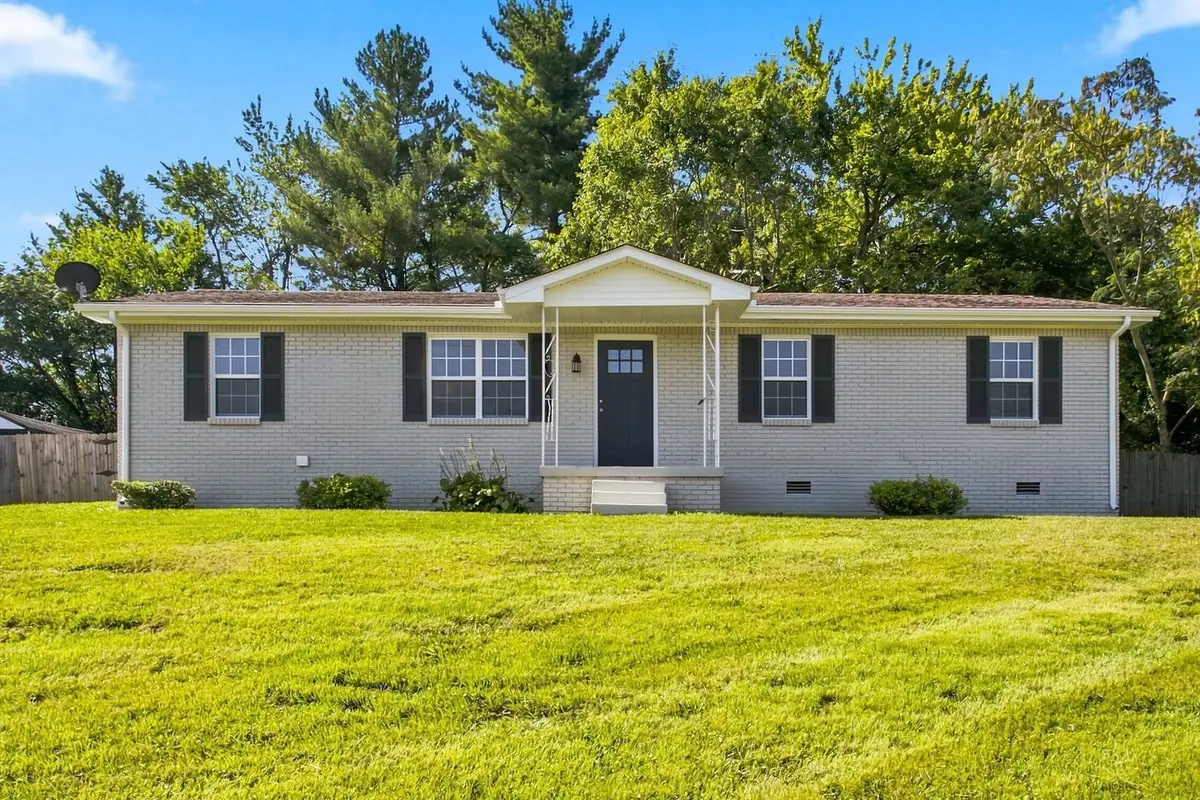 105 Gilliam Ln, Dickson, TN 37055 - #1