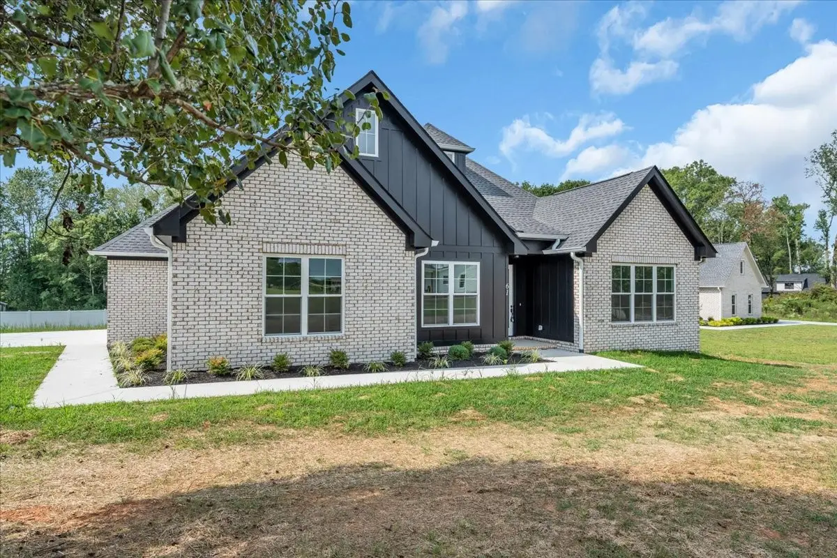61 Hickory Grove Dr, Morrison, TN 37357 - #1