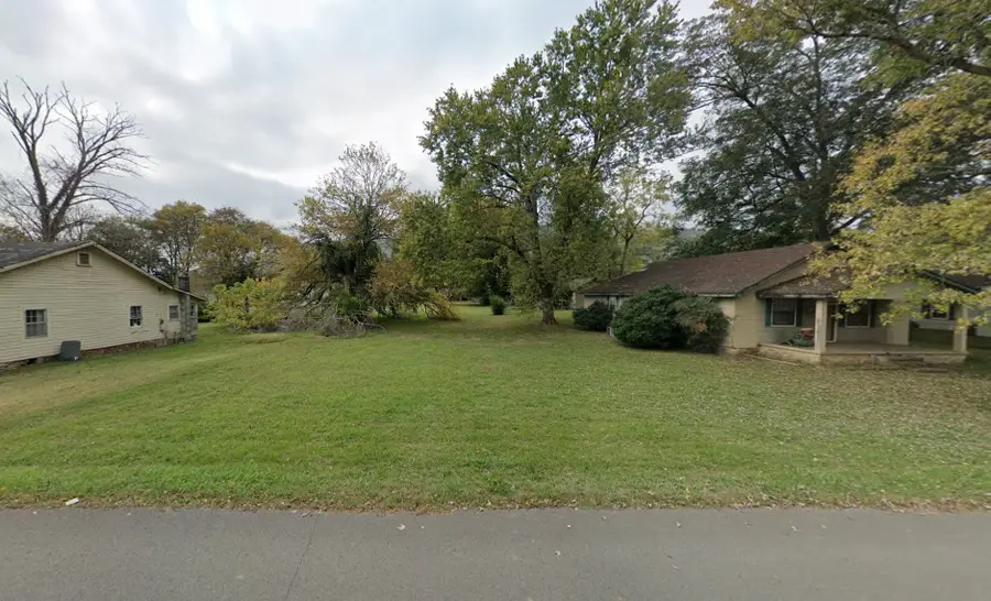 203 Maple Ave, Jasper, TN 37347 - #2