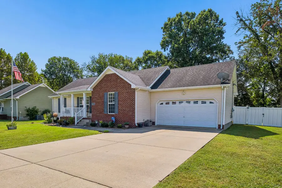 1015 Stepping Stone St, Christiana, TN 37037 - #3