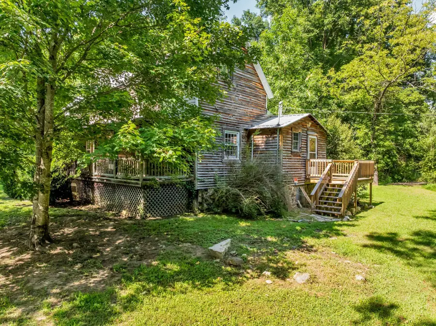 5114 Tennessee Ridge Rd, Waverly, TN 37185 - #3