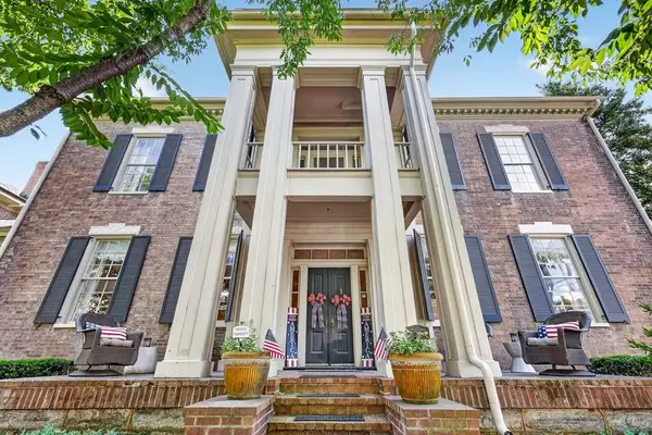 137 3rd Avenue N, Franklin, TN 37064