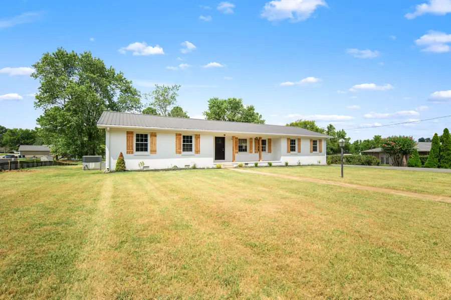 813 Brookhaven Cir, Shelbyville, TN 37160 - #2