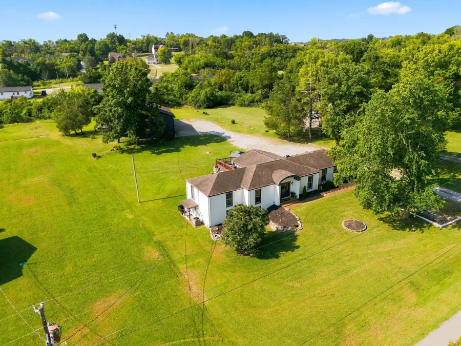 112 Oakmont Dr, Mount Juliet, TN 37122 - #3
