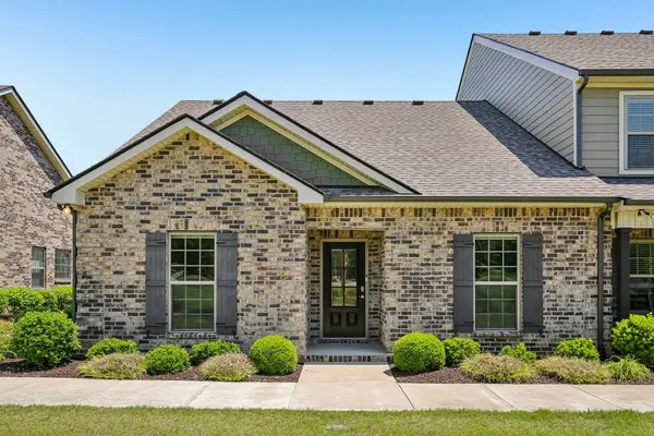 5624 Maples Retreat Dr, Murfreesboro, TN 37127