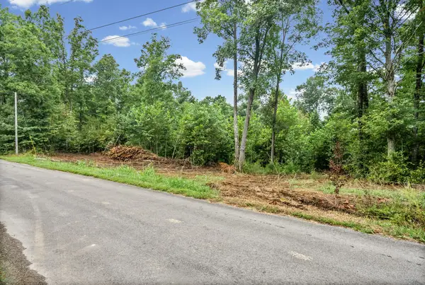 5 Selph Rd, Stewart, TN 37175