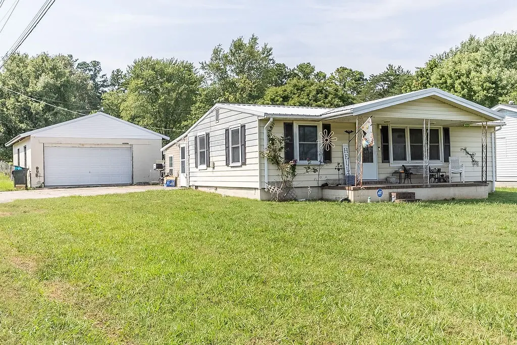 622 Vass Ln, Hopkinsville, KY 42240 - #1