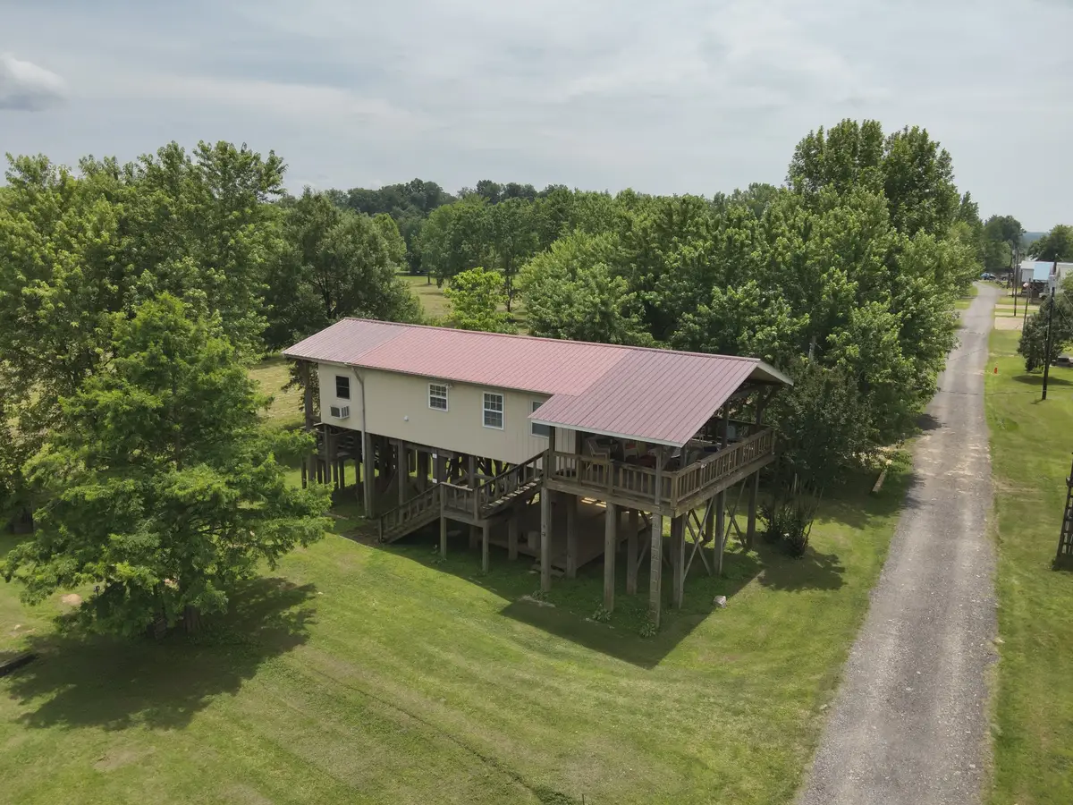 346 Martin Landing Rd, Lobelville, TN 37097 - #1